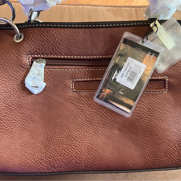 Montana West new with tags. Very nice bag - Picture 5 of 10